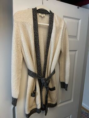 L'AGENCE Cream Cardigan with Charcoal Trim and Tie Belt
